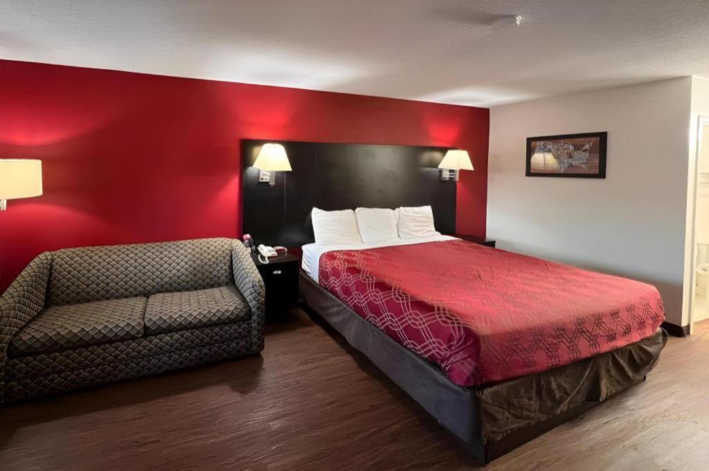 Econo Lodge Inn & Suites I-20, Exit 73 ทัสคาลูซา ภายนอก รูปภาพ