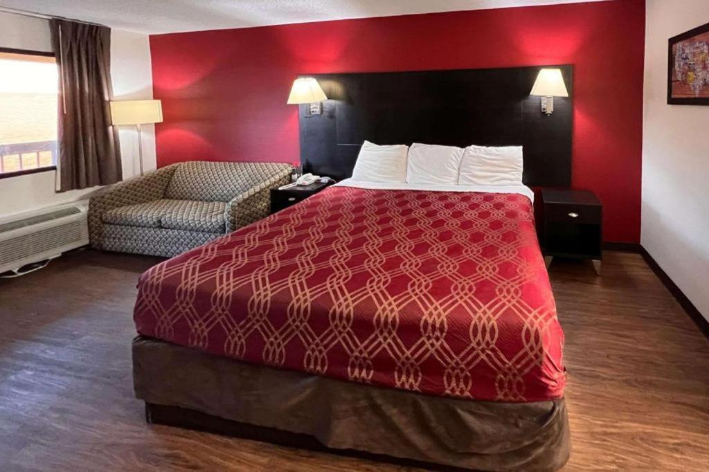 Econo Lodge Inn & Suites I-20, Exit 73 ทัสคาลูซา ภายนอก รูปภาพ