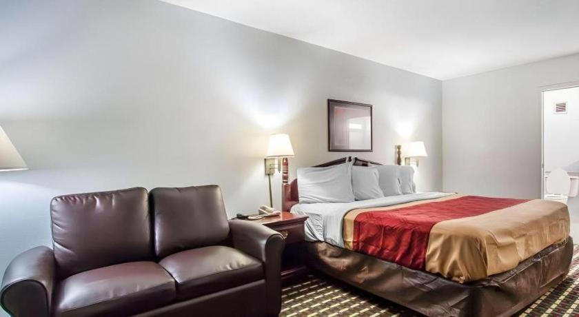 Econo Lodge Inn & Suites I-20, Exit 73 ทัสคาลูซา ภายนอก รูปภาพ
