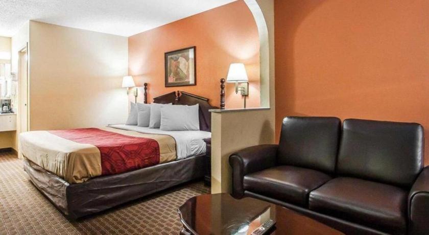 Econo Lodge Inn & Suites I-20, Exit 73 ทัสคาลูซา ภายนอก รูปภาพ